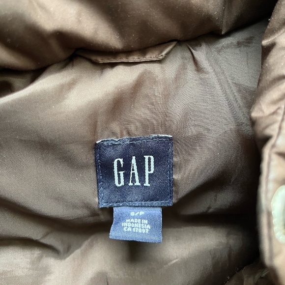 Gap Women's Brown Down Puffer Vest - Size S - Picture 3 of 3